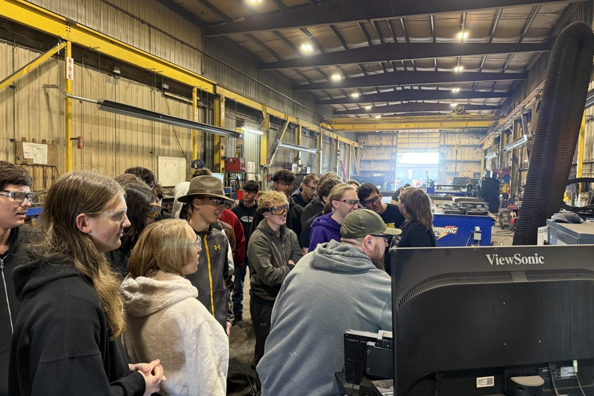 Spokane Valley Tech students tour Metals Fabrication Co.